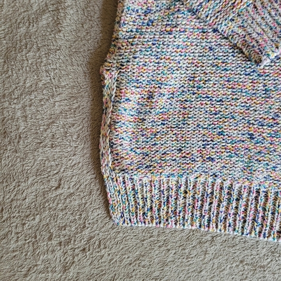 Cupcakes & Cashmere Gardner Multicolored Speckled V-neck sweater size large - Picture 13 of 16
